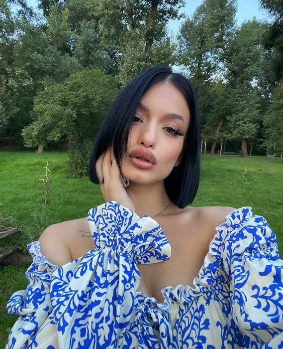 Шлюха возле метро: удобство и доступность интимного досуга